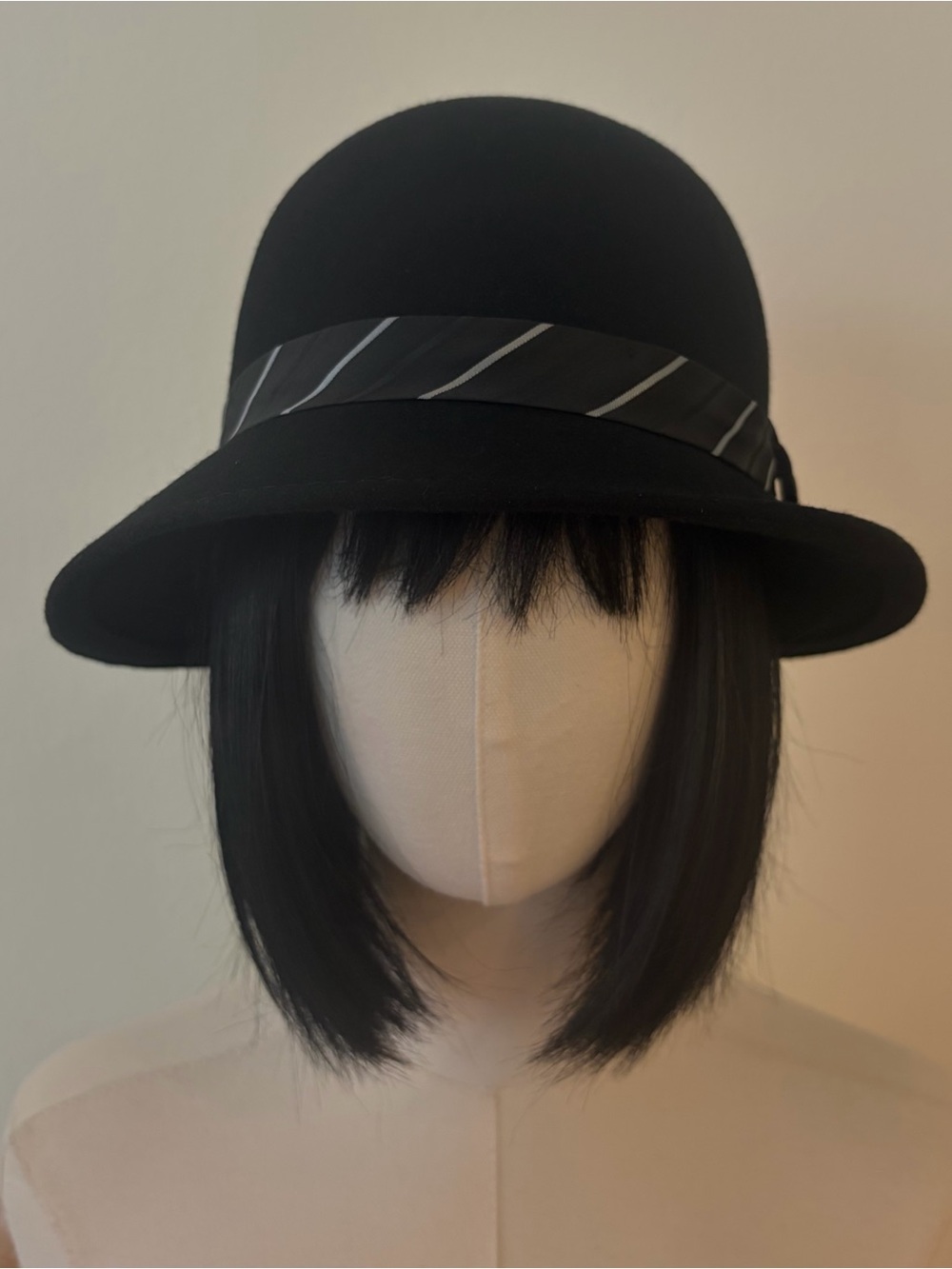 Goorin Bros Black 100% Wool Felt Cloche Bucket Hat Small
